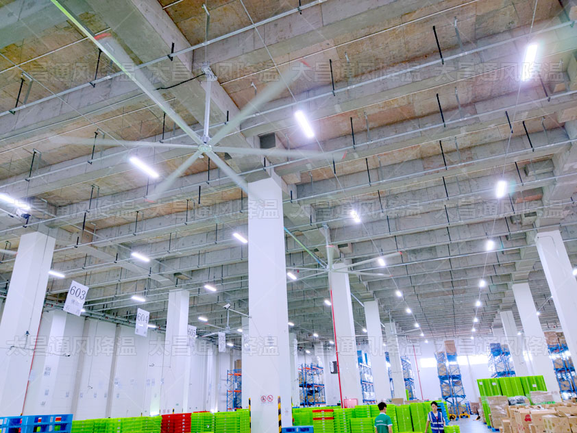 解決倉庫通風降溫有哪些省電的降溫方案呢？