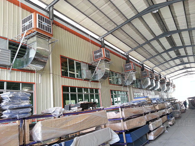 夏季怎么給鐵棚廠房通風降溫